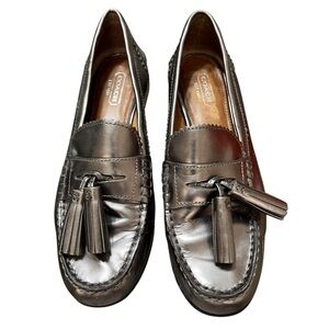 Coach Haydee Silver Pewter Metallic Leather Tasseled Loafer Shoes 7.5